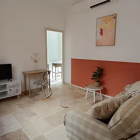 Apartment Studio Coquet Proche Gare Patio